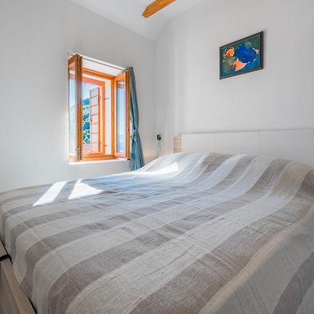 Apartment Pod Kastilom Елса Экстерьер фото