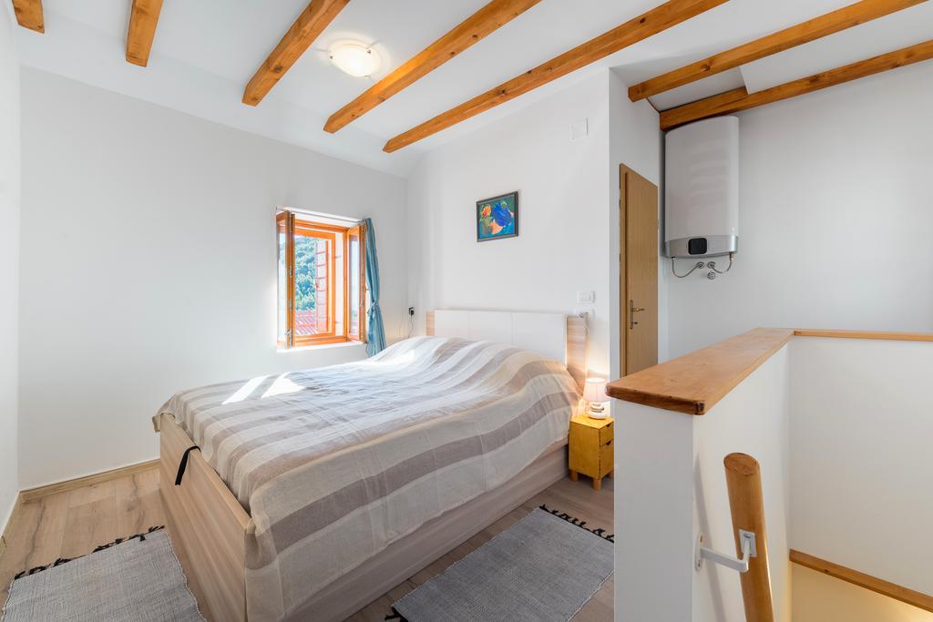 Apartment Pod Kastilom Елса Экстерьер фото